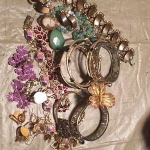Assortment of jewelry